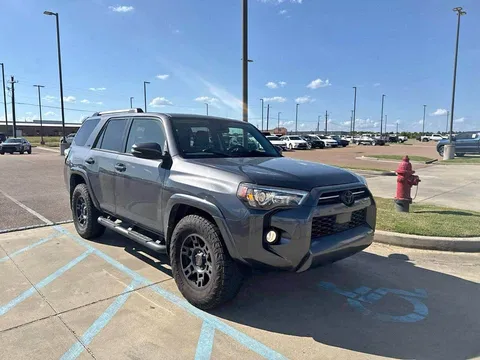 2020 Toyota 4Runner SR5 Premium Sport Utility 4D