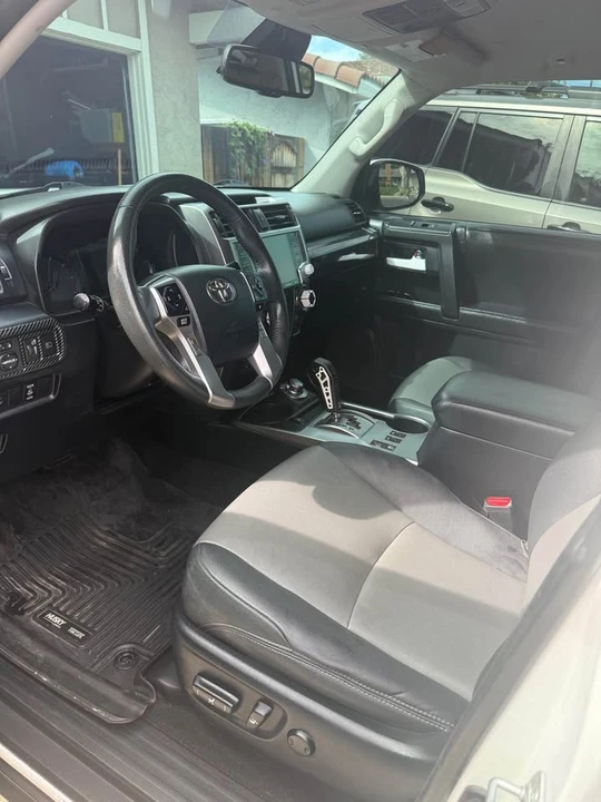 2020 Toyota 4Runner 5th Gen - Image 6 of 11