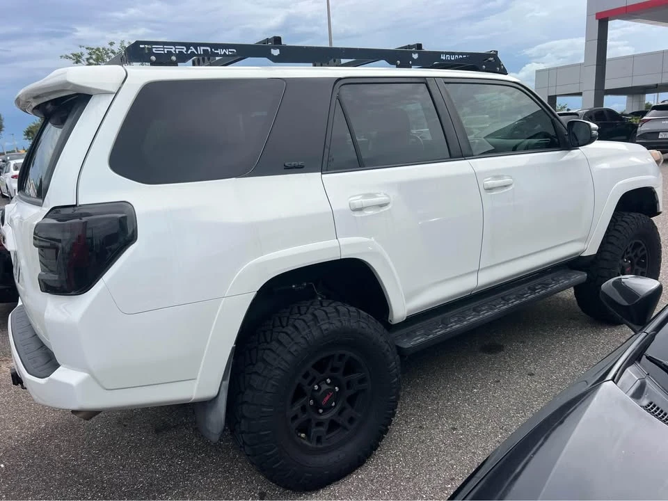 2020 Toyota 4Runner 5th Gen - Image 4 of 9