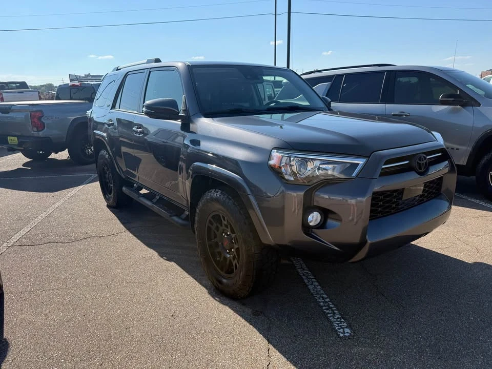 2020 Toyota 4Runner 5th Gen - Image 2 of 9