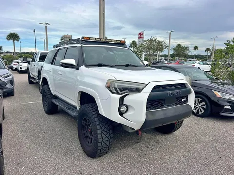 2020 Toyota 4Runner SR5 Premium Sport Utility 4D