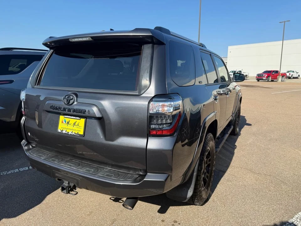 2020 Toyota 4Runner 5th Gen - Image 4 of 9