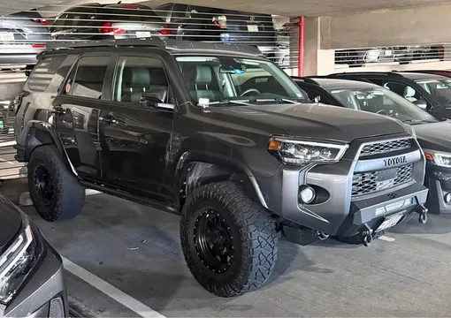 2020 Toyota 4Runner SR5 Premium Sport Utility 4D