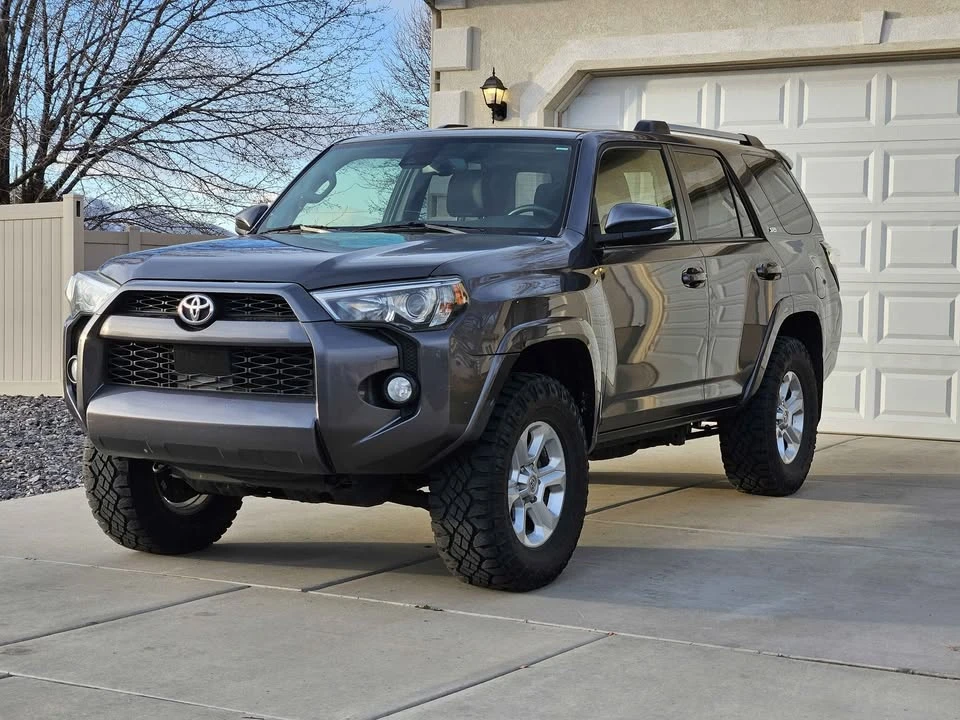 2020 Toyota 4Runner 5th Gen - Image 4 of 5