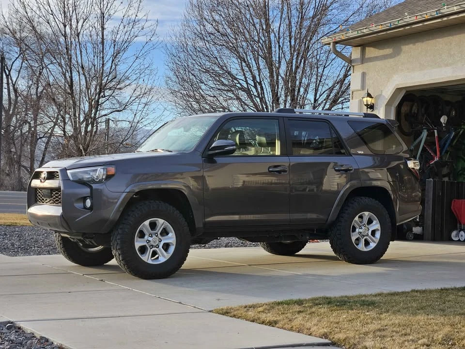 2020 Toyota 4Runner 5th Gen - Image 5 of 5