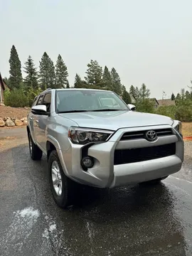 2020 Toyota 4Runner SR5 Premium Sport Utility 4D
