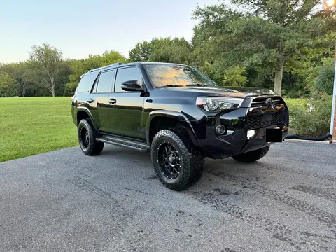 2020 Toyota 4Runner SR5 Premium Sport Utility 4D