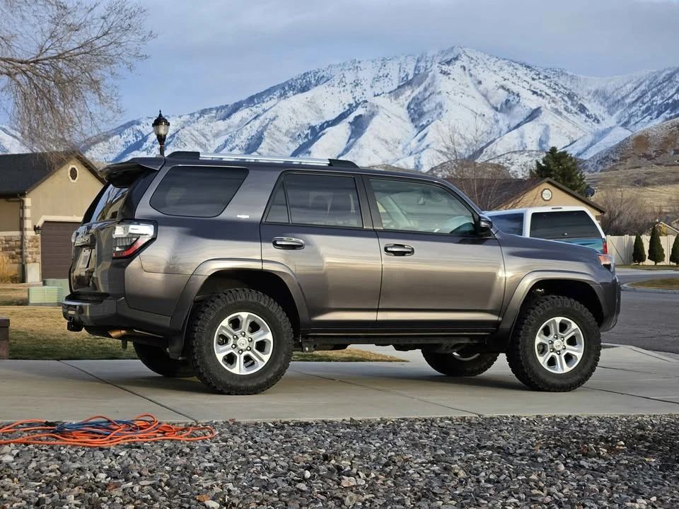 2020 Toyota 4Runner 5th Gen - Image 2 of 5