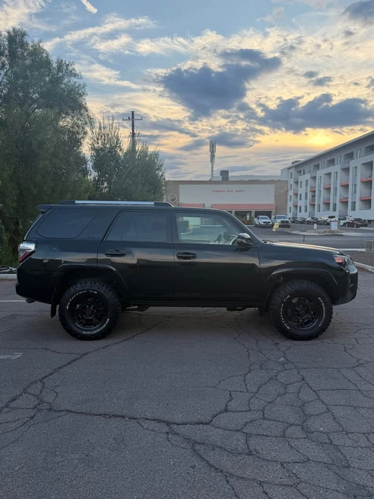2020 Toyota 4Runner 5th Gen - Image 18 of 20