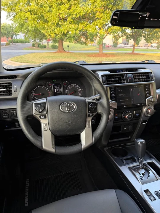 2020 Toyota 4Runner 5th Gen - Image 13 of 18