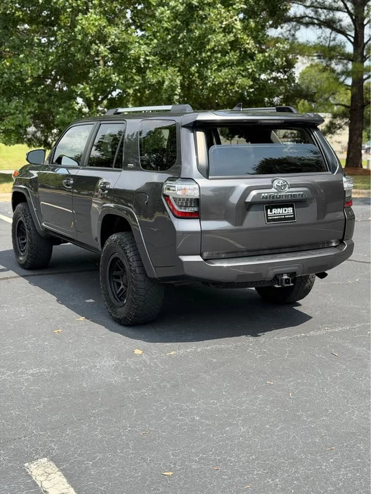 2020 Toyota 4Runner 5th Gen - Image 5 of 18