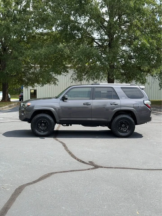 2020 Toyota 4Runner 5th Gen - Image 4 of 18