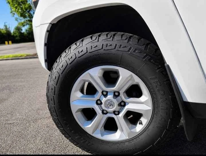 2020 Toyota 4Runner 5th Gen - Image 14 of 14