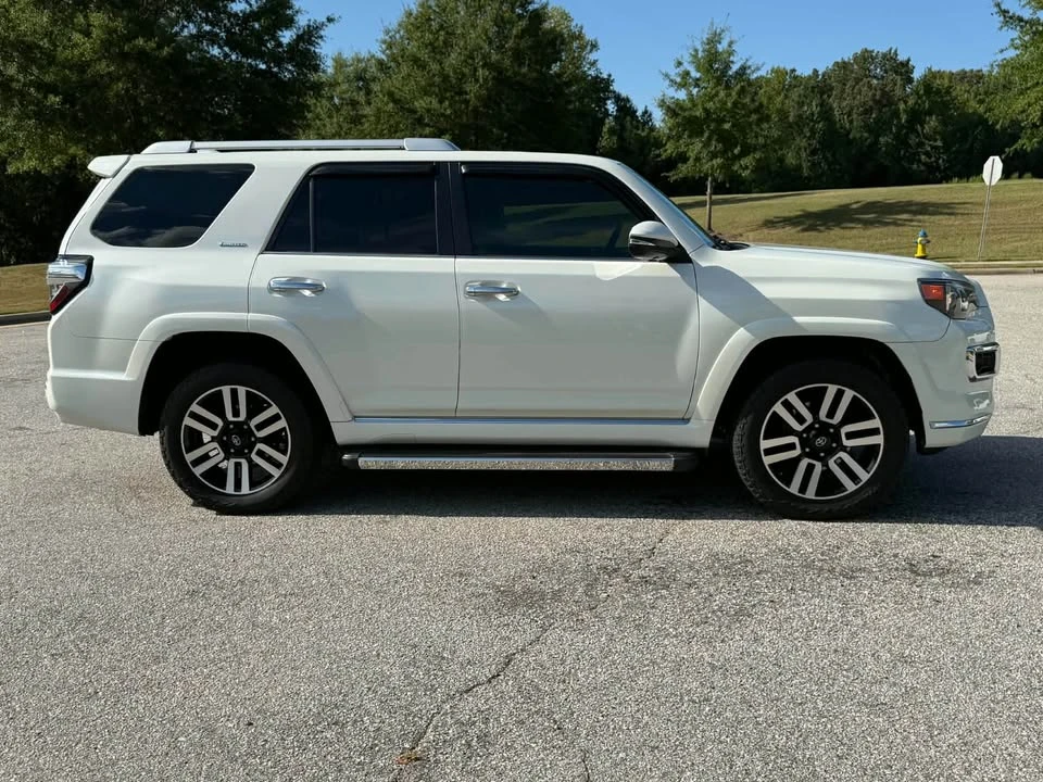 2020 Toyota 4Runner 5th Gen - Image 8 of 20