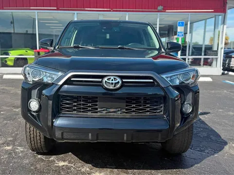 2020 Toyota 4Runner SR5 Sport Utility 2D