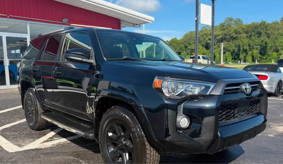 2020 Toyota 4Runner 5th Gen - Image 3 of 11