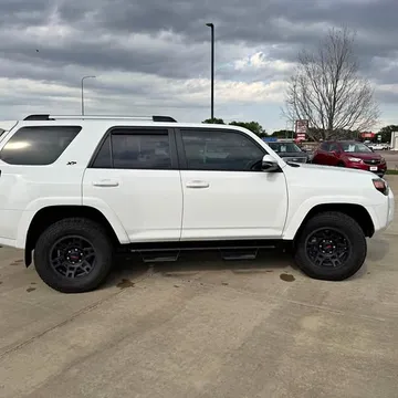 2020 Toyota 4Runner SR5