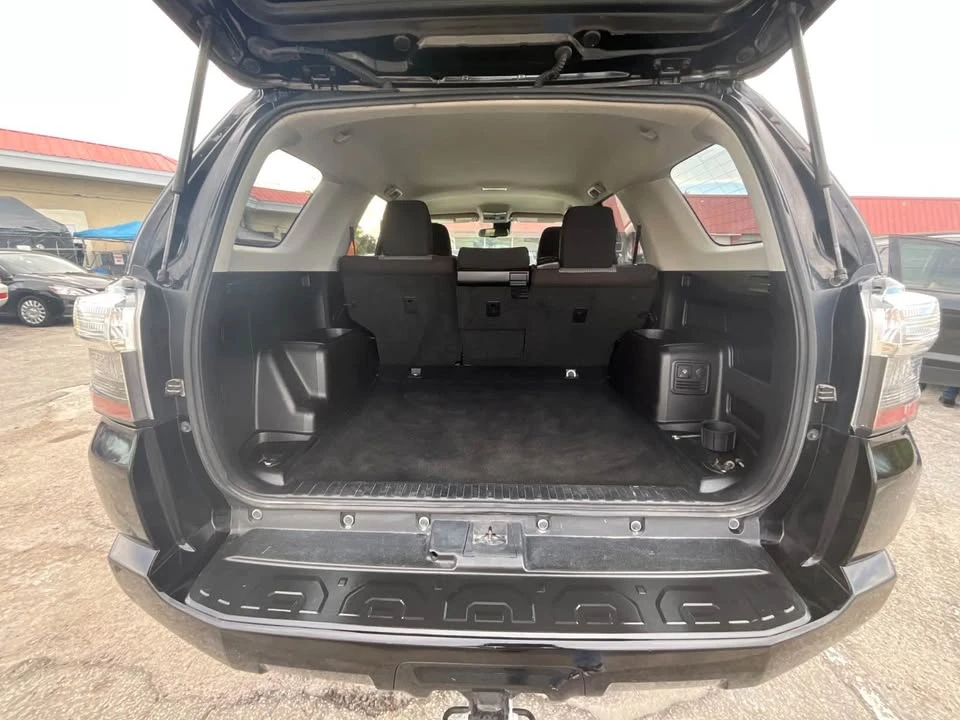 2020 Toyota 4Runner 5th Gen - Image 8 of 10