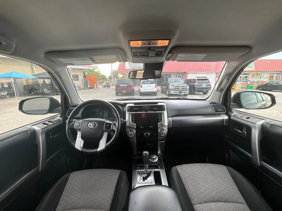 2020 Toyota 4Runner 5th Gen - Image 4 of 10
