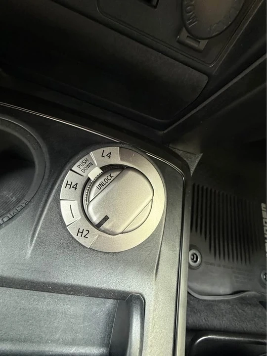 2020 Toyota 4Runner 5th Gen - Image 17 of 20
