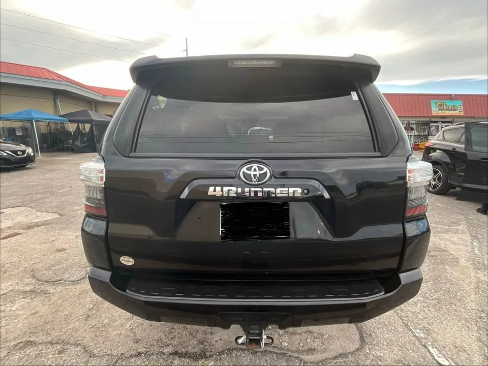 2020 Toyota 4Runner 5th Gen - Image 7 of 10