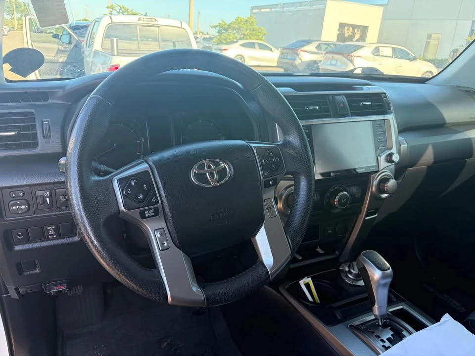 2020 Toyota 4Runner 5th Gen - Image 9 of 12