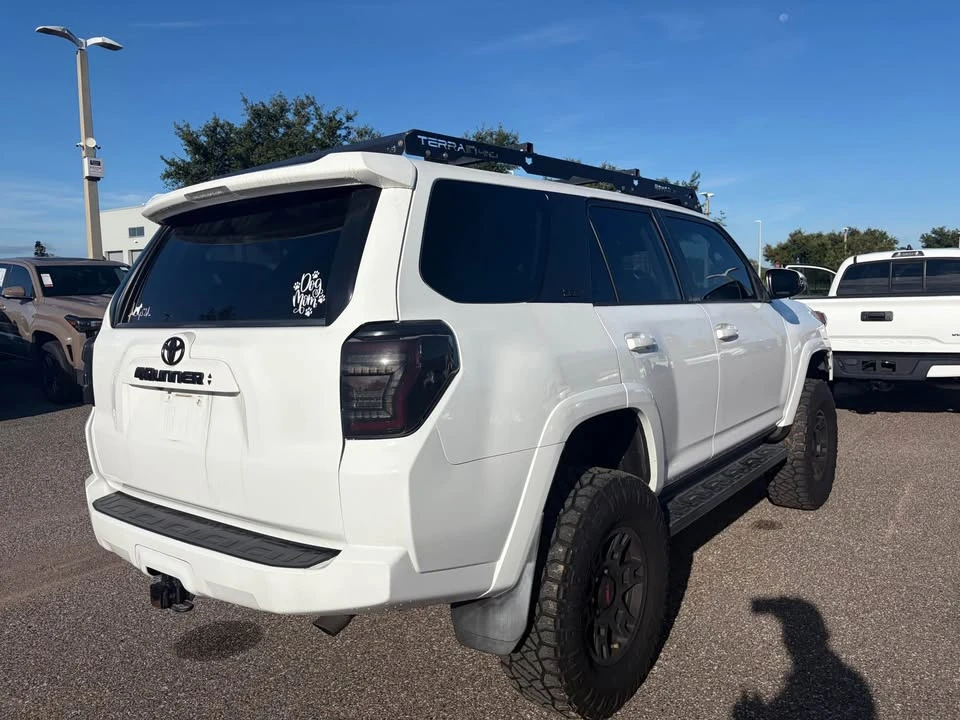 2020 Toyota 4Runner 5th Gen - Image 5 of 12