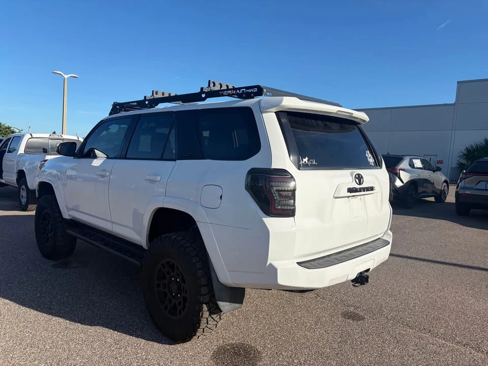 2020 Toyota 4Runner 5th Gen - Image 7 of 12