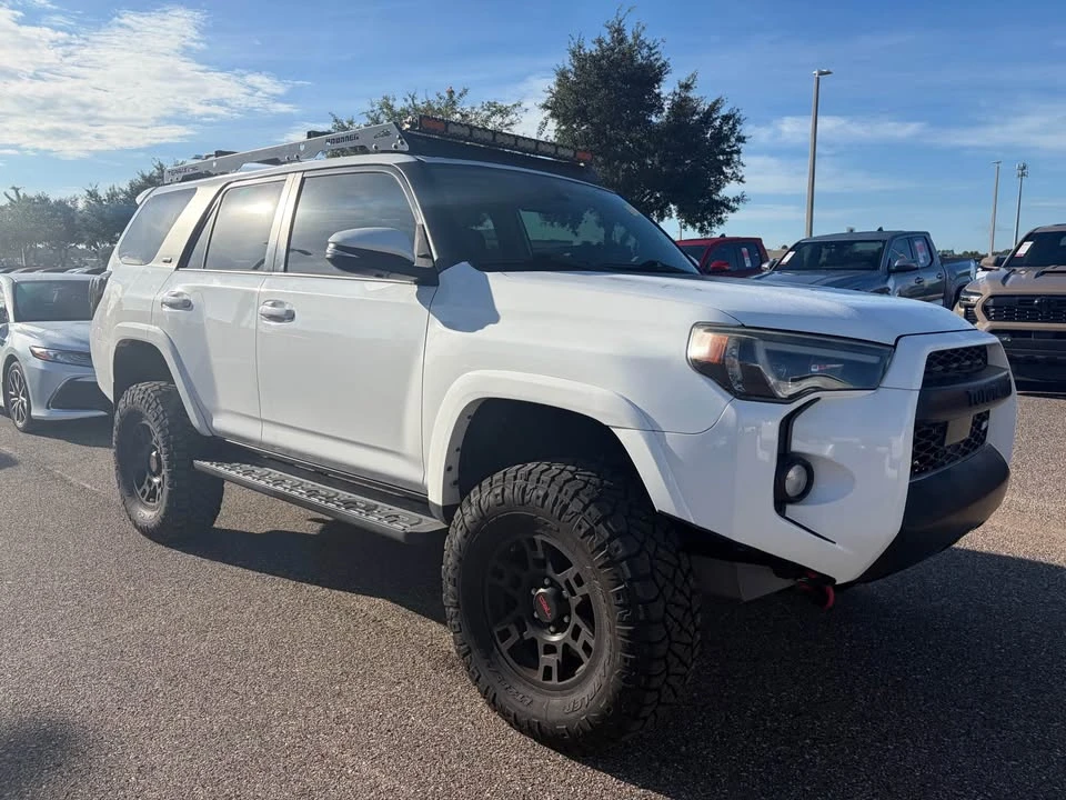 2020 Toyota 4Runner 5th Gen - Image 3 of 12