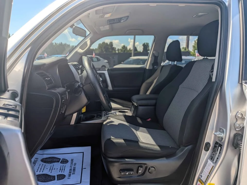 2020 Toyota 4Runner 5th Gen - Image 9 of 14