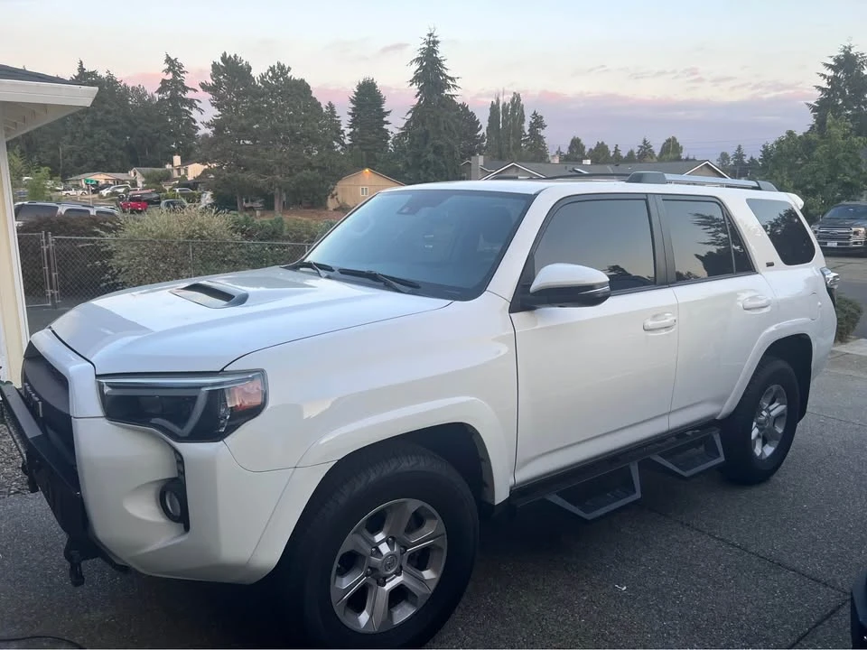 2020 Toyota 4Runner 5th Gen - Image 4 of 9
