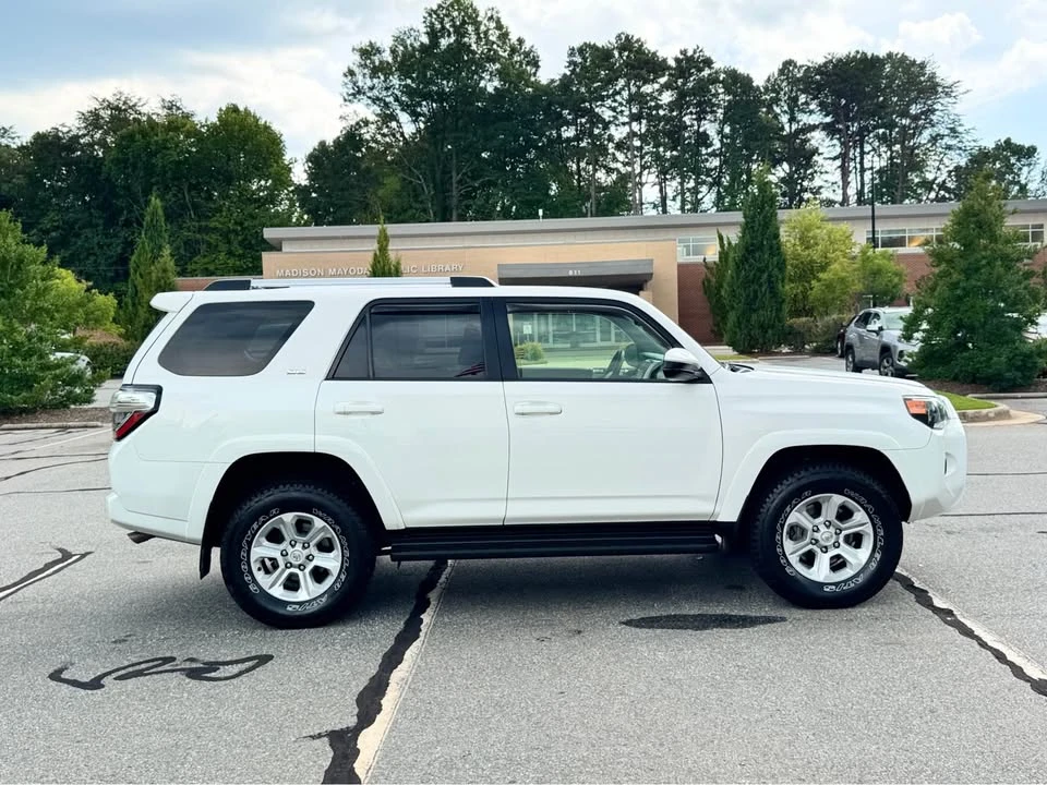 2020 Toyota 4Runner 5th Gen - Image 8 of 18
