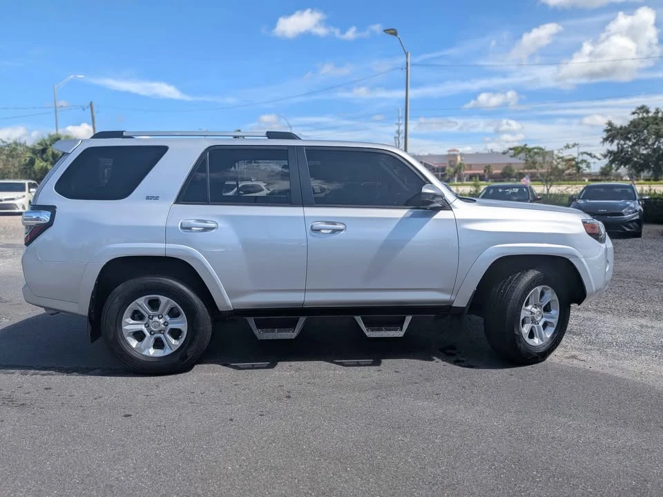 2020 Toyota 4Runner 5th Gen - Image 7 of 14
