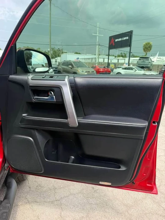 2020 Toyota 4Runner 5th Gen - Image 9 of 14
