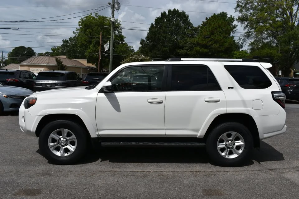 2020 Toyota 4Runner 5th Gen - Image 3 of 4