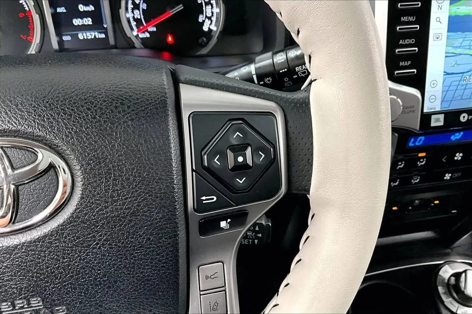 2020 Toyota 4Runner 5th Gen - Image 17 of 20