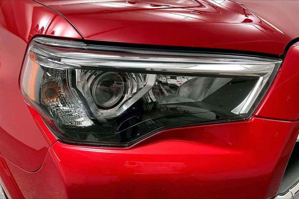 2020 Toyota 4Runner 5th Gen - Image 19 of 20