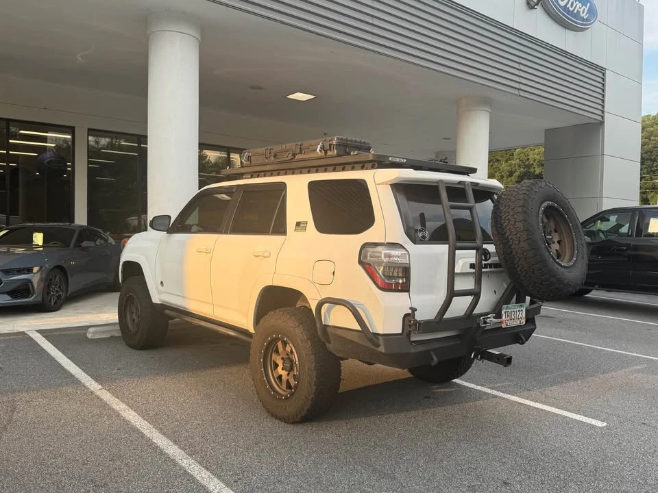 2020 Toyota 4Runner 5th Gen - Image 4 of 7