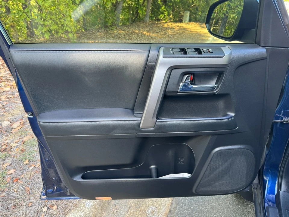 2020 Toyota 4Runner 5th Gen - Image 19 of 21