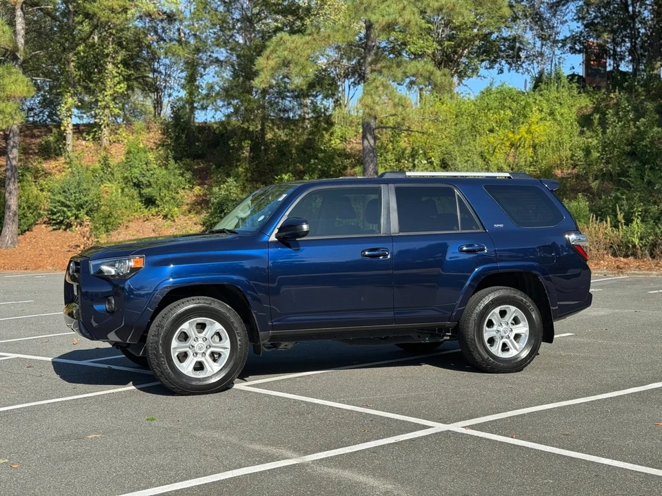 2020 Toyota 4Runner 5th Gen - Image 5 of 12