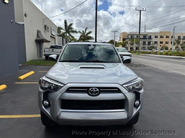 2020 Toyota 4Runner 5th Gen - Image 4 of 9