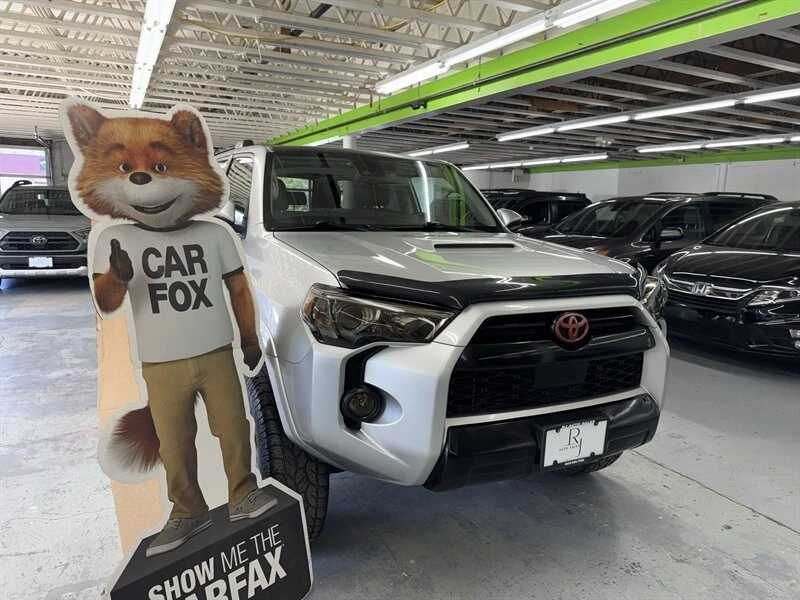 2020 Toyota 4Runner 5th Gen - Image 3 of 18