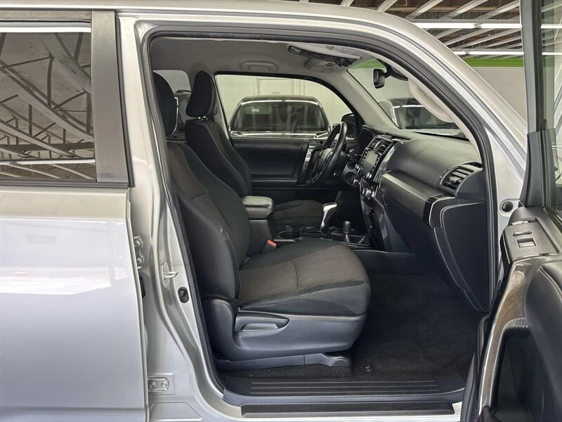 2020 Toyota 4Runner 5th Gen - Image 14 of 18