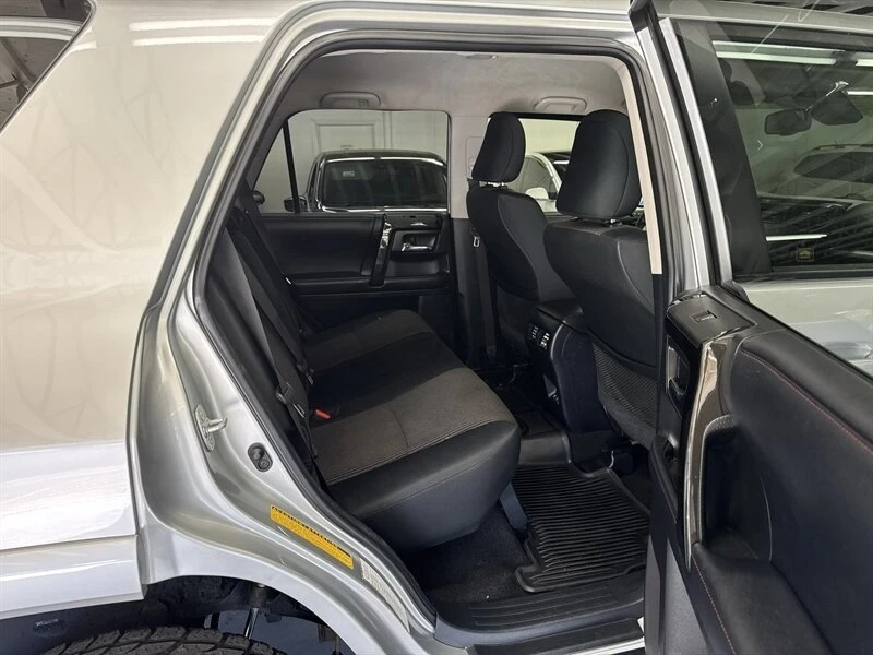 2020 Toyota 4Runner 5th Gen - Image 15 of 18