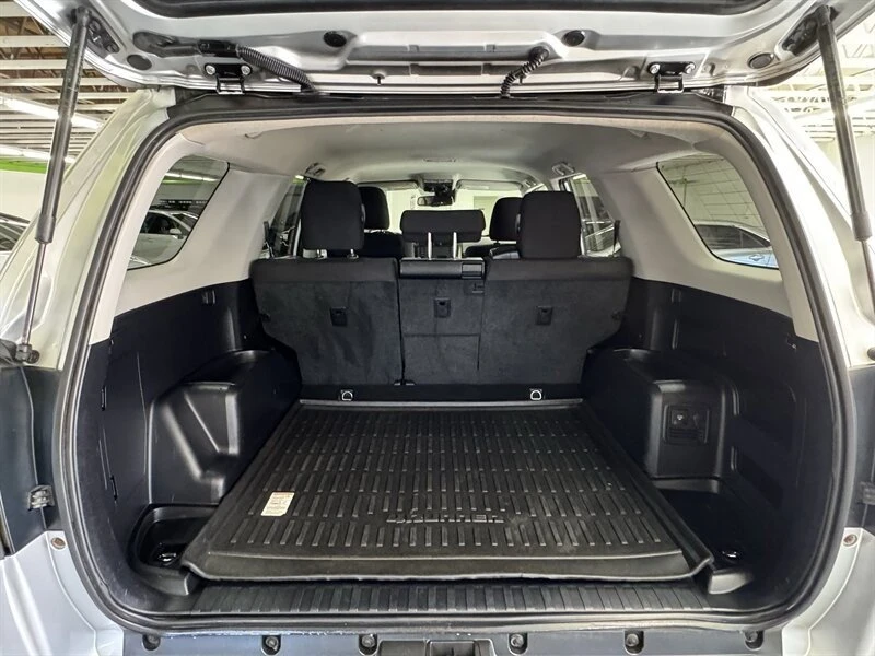 2020 Toyota 4Runner 5th Gen - Image 7 of 18