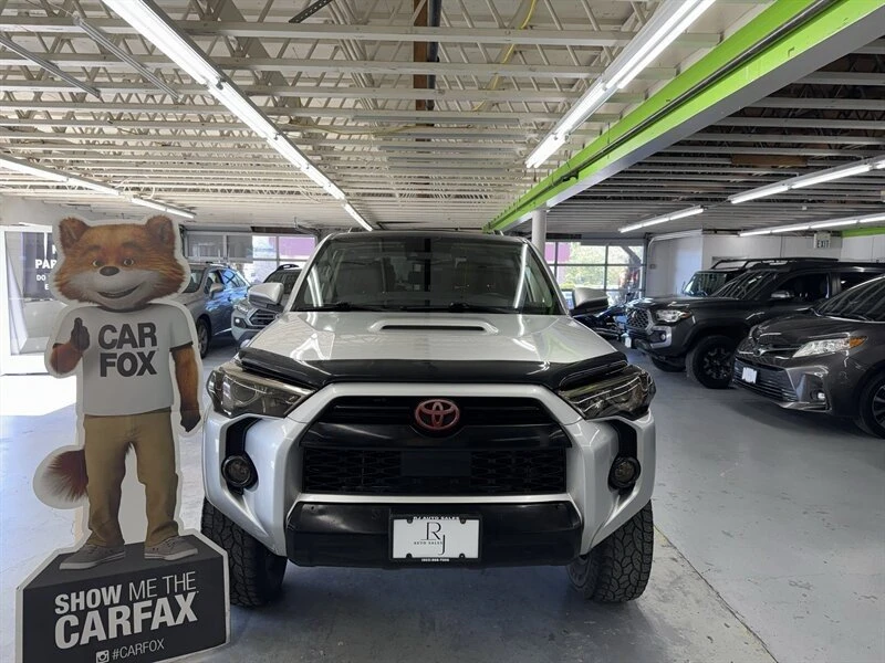 2020 Toyota 4Runner 5th Gen - Image 2 of 18