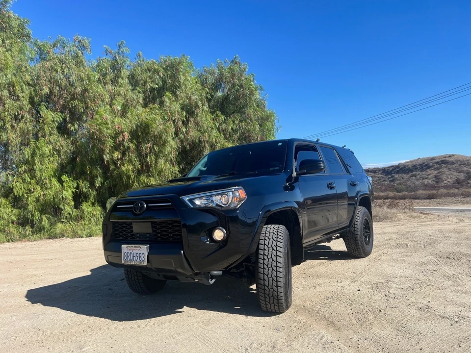 2020 Toyota 4Runner 5th Gen - Image 3 of 13