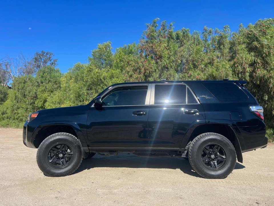 2020 Toyota 4Runner 5th Gen - Image 2 of 13
