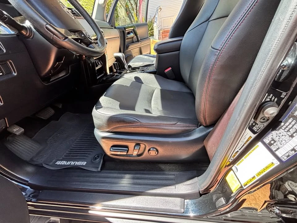 2020 Toyota 4Runner 5th Gen - Image 9 of 19