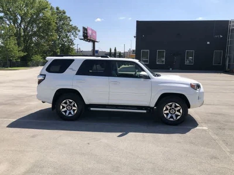 2020 Toyota 4Runner 5th Gen - Image 6 of 19